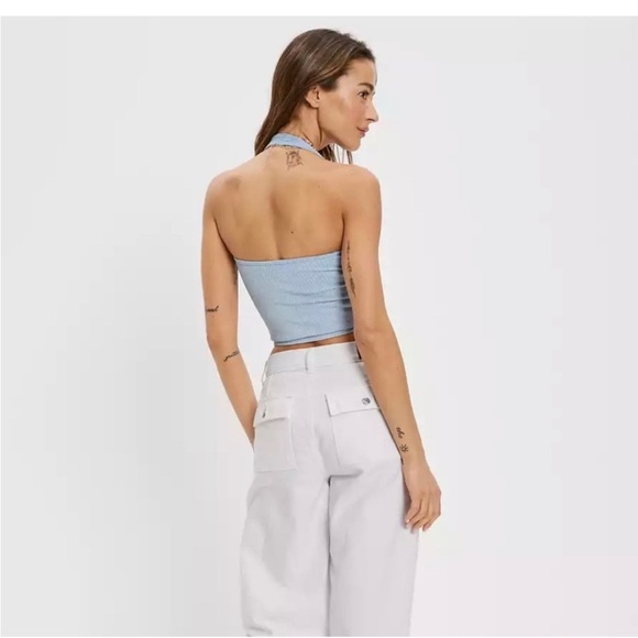 NEW AE Super Seamless Halter Top SZ MEDIUM - Picture 2 of 7